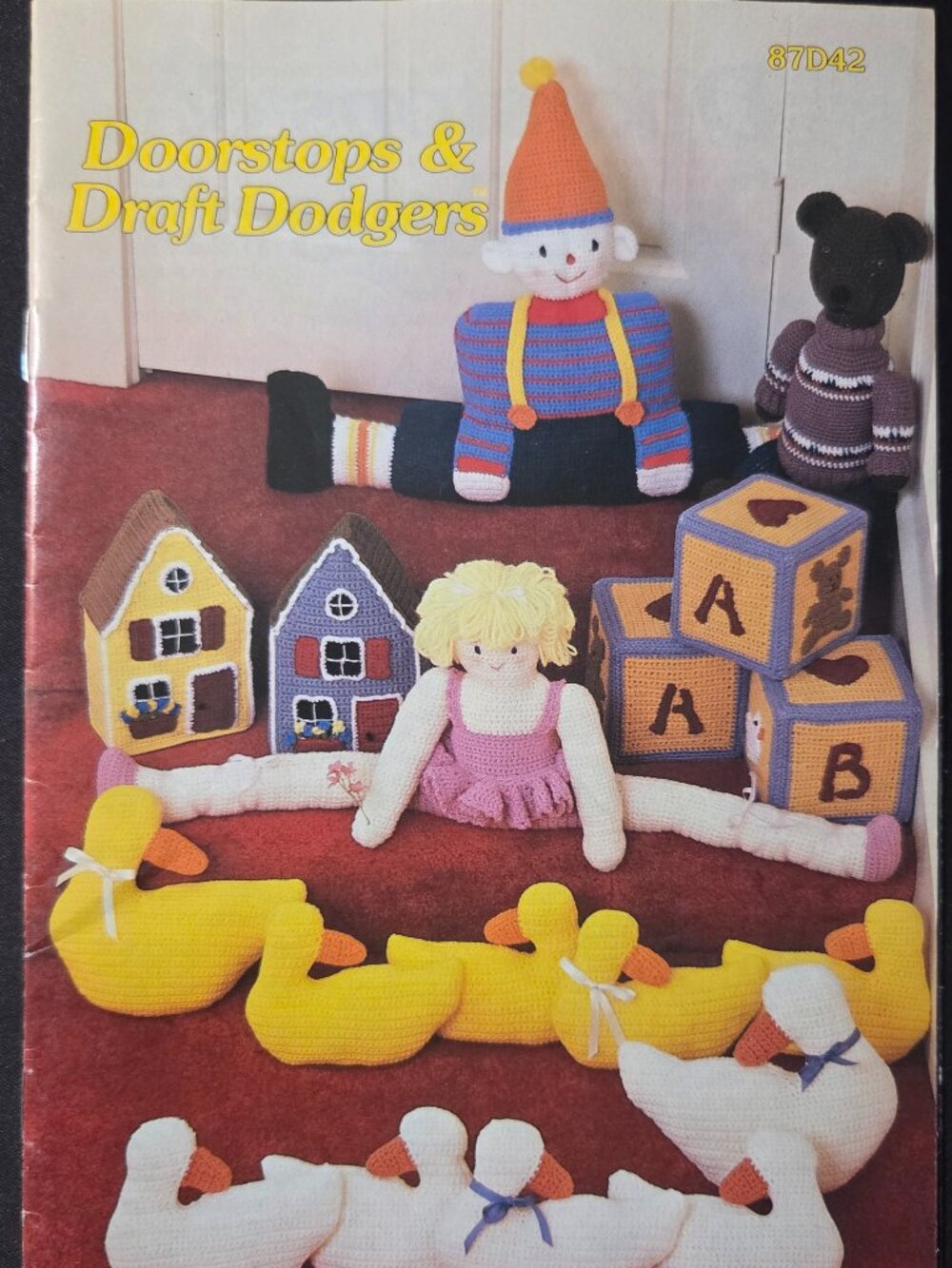 Vintage 1986 Annie's Attic Doorstops Draft Dodgers Crochet Book 87D42 OOP